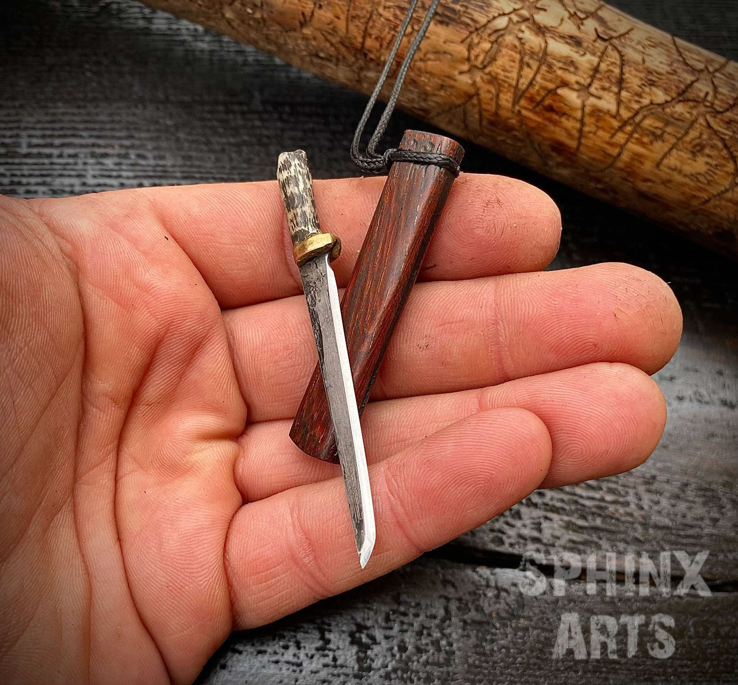 Caveman Tanto