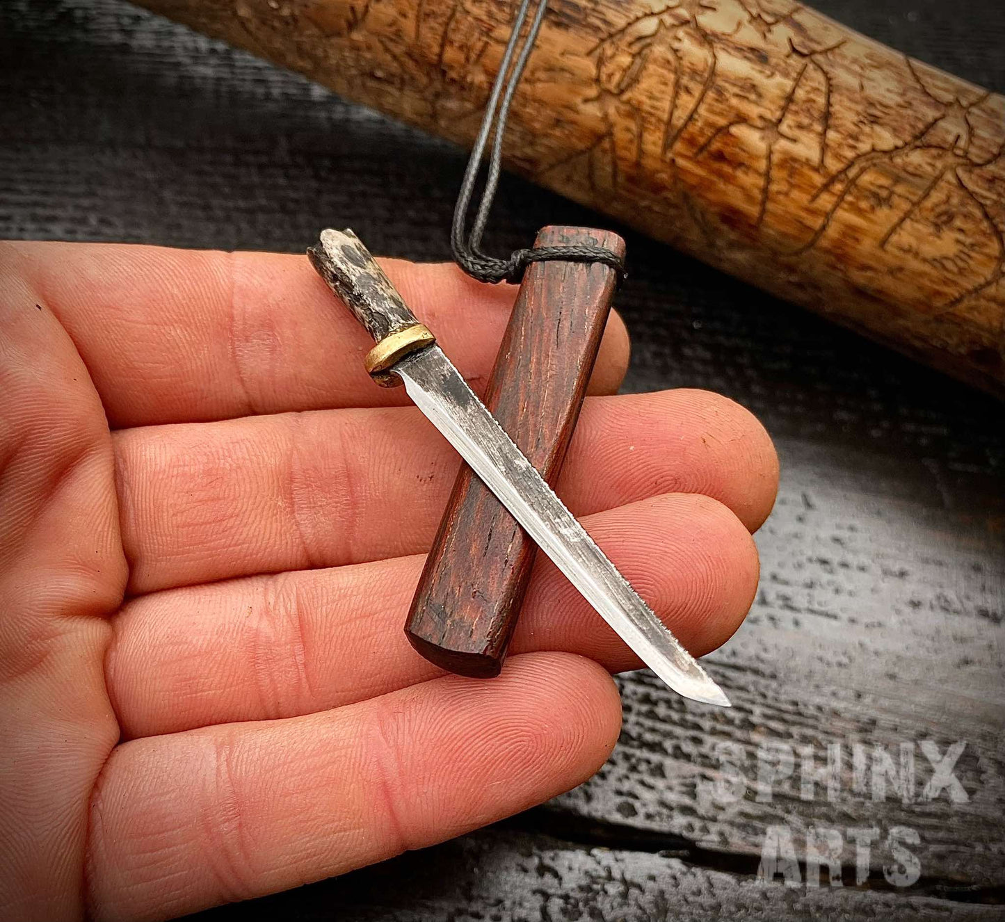 Caveman Tanto