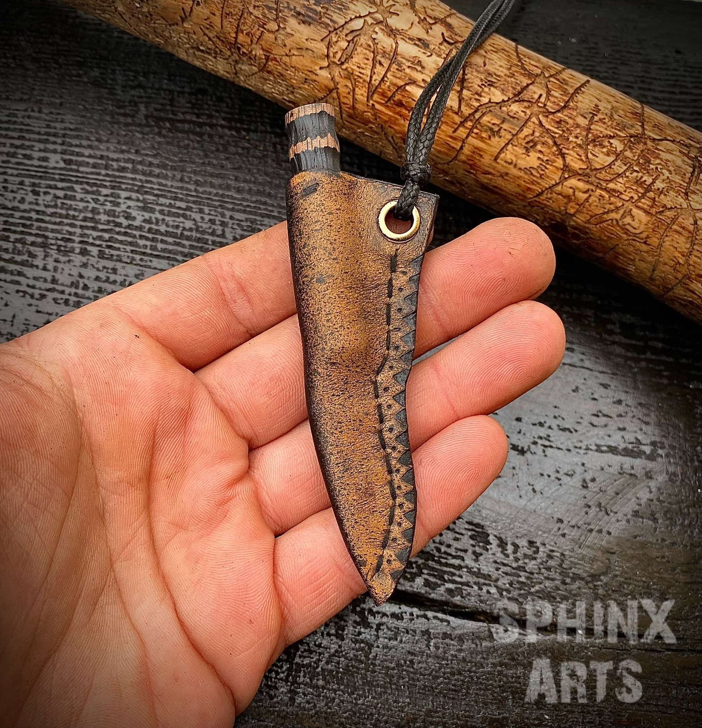 Thorn Shadow Dagger